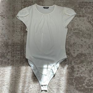 White cap sleeve shein bodysuit